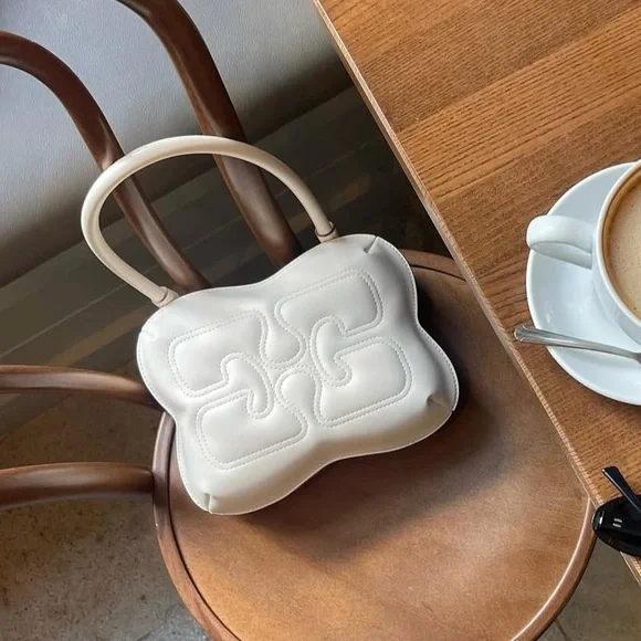 Ganni butterfly bag white - Picture 1 of 2